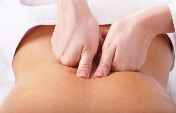 xoa bóp bấm huyệt