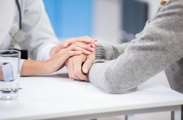 TRIỆU CHỨNG VÀ NGUYÊN NHÂN GÂY BỆNH KHI MÁU LƯU THÔNG KÉM